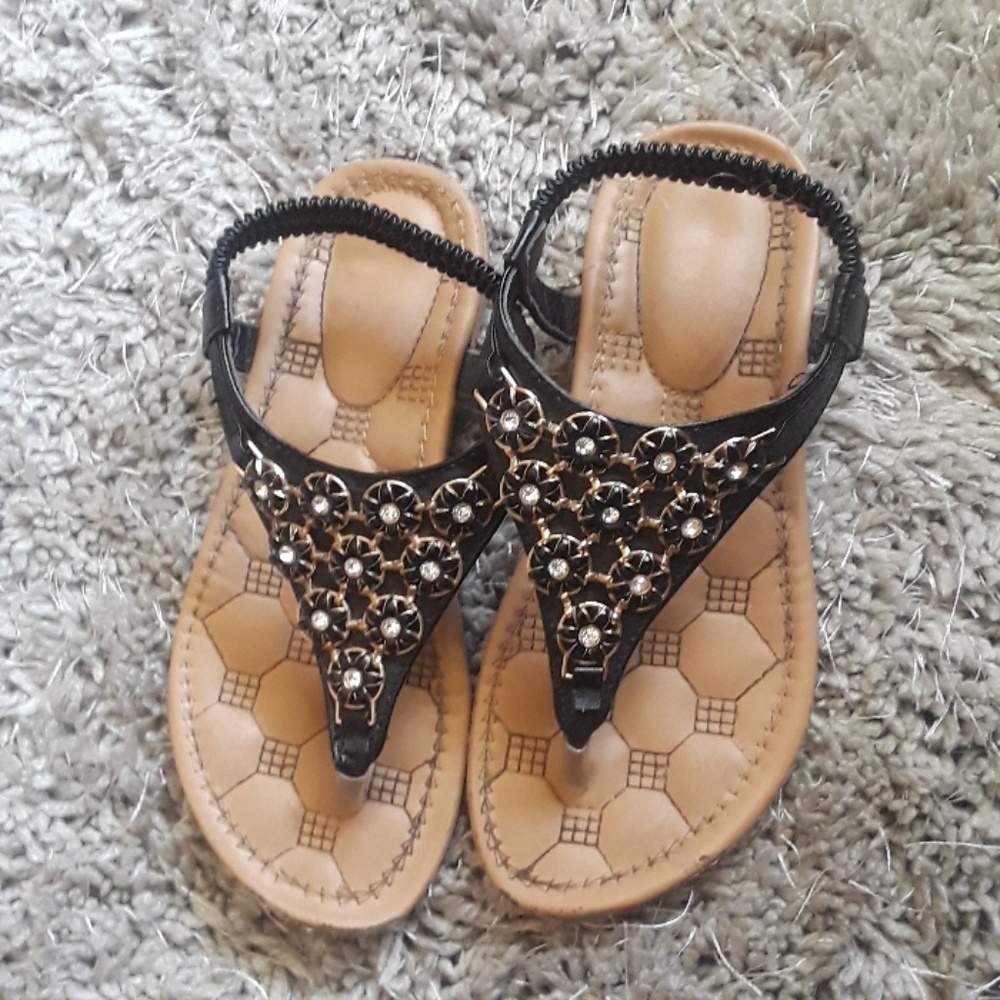 Sandals - Picture 2 of 2